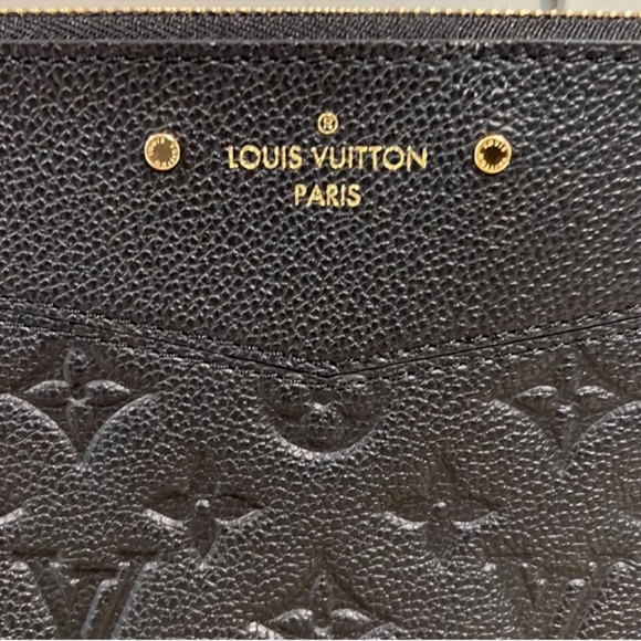 Louis Vuitton Pochette 
Monogram Empreinte Leather - Picture 2 of 9